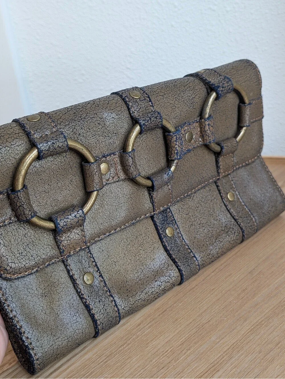 Jasmine vintage clutch
